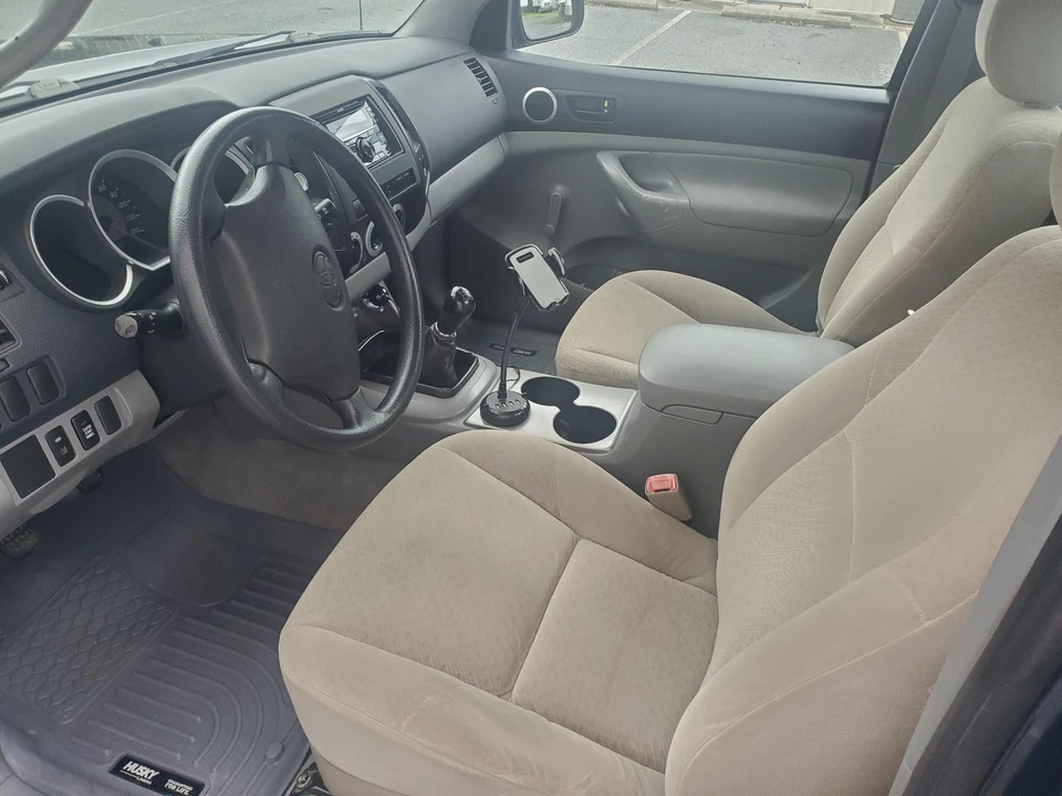 2005 Toyota Tacoma 2nd Gen - Image 25 of 31