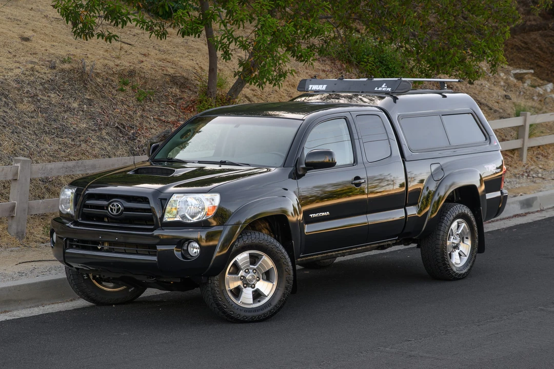 2005 Toyota Tacoma 2nd Gen - Image 2 of 31