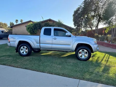 2005 Toyota Tacoma TRD Sport Pickup 4D 5 ft