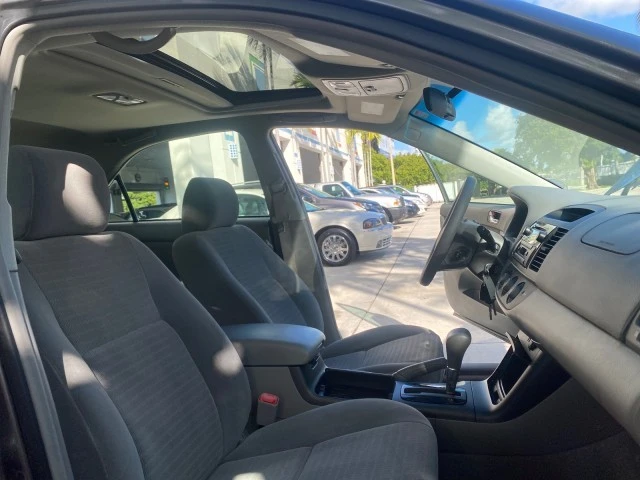 2005 Toyota Camry 5th Gen - Image 13 of 21