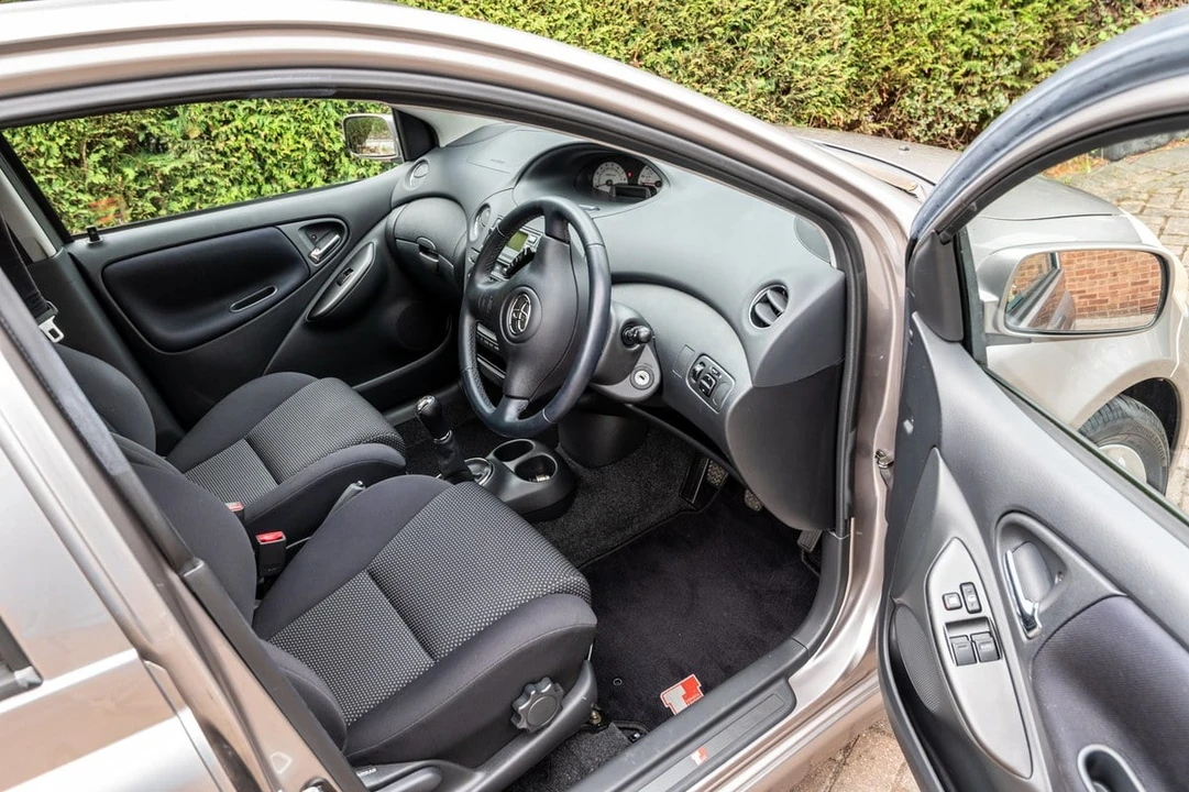2005 Toyota Yaris - Image 2 of 30