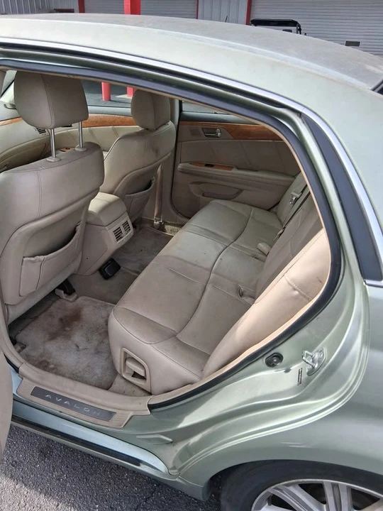 2005 Toyota Avalon 3rd Gen - Image 7 of 9