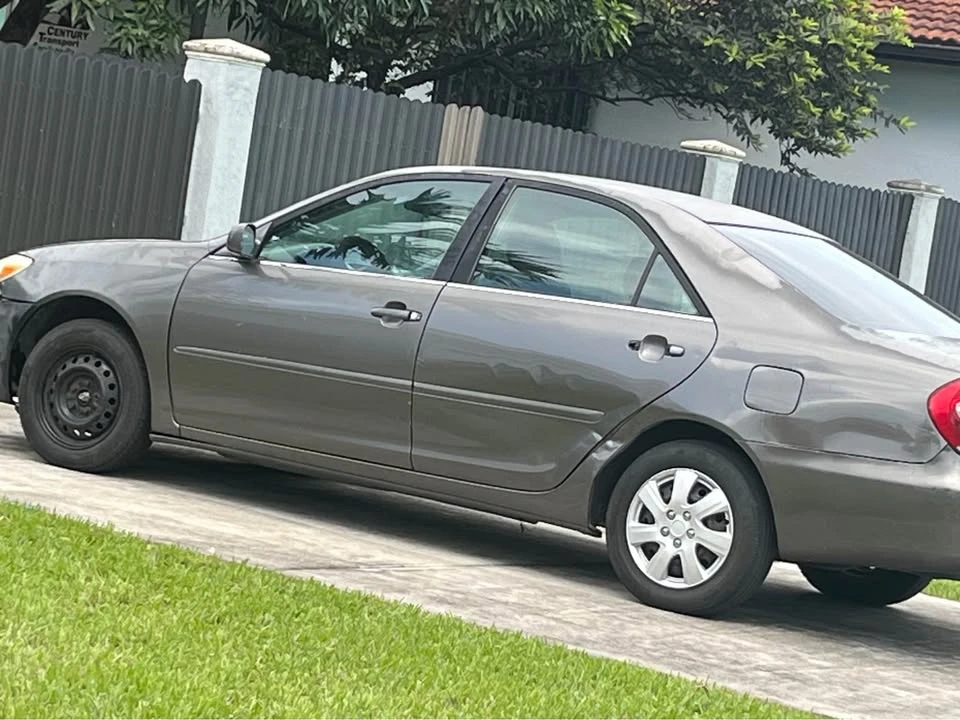 2005 Toyota Celica 7th Gen - Image 2 of 3