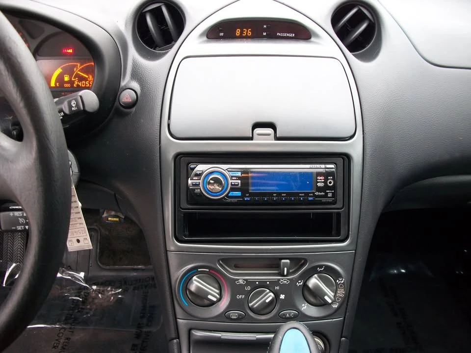 2005 Toyota Celica 7th Gen - Image 16 of 19