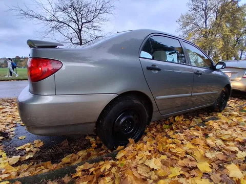 2005 Toyota Corolla 9th Gen - Image 2 of 7
