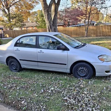 2005 Toyota Corolla CE Sedan