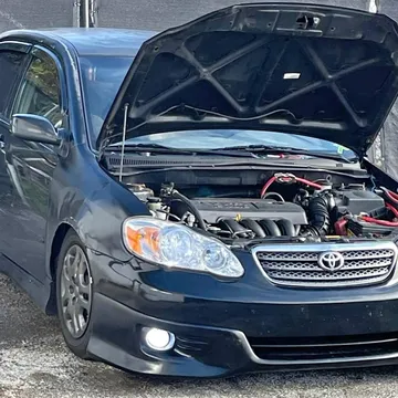 2005 Toyota Corolla LE