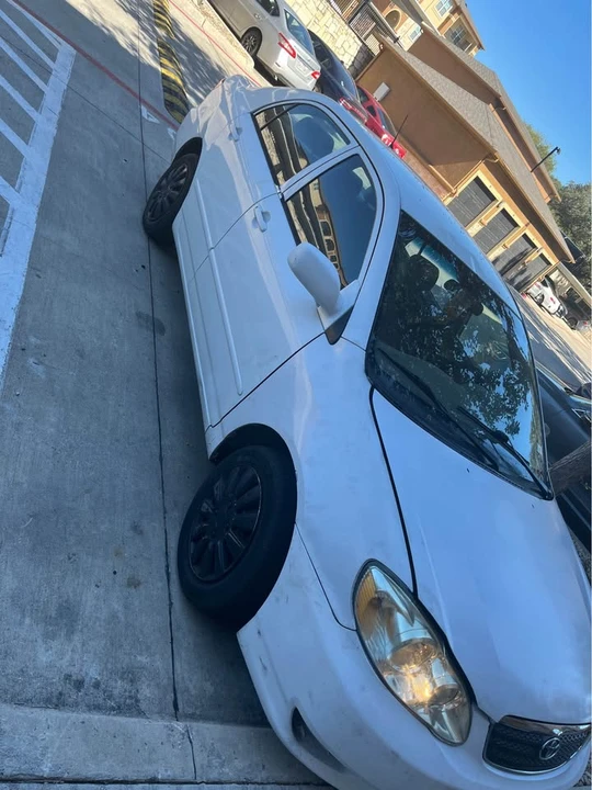 2005 Toyota Corolla 9th Gen - Image 2 of 6
