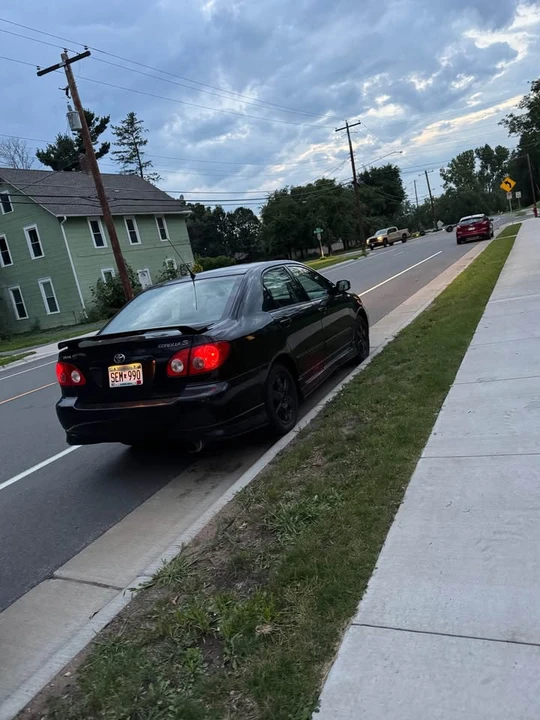 2005 Toyota Corolla 9th Gen - Image 3 of 4
