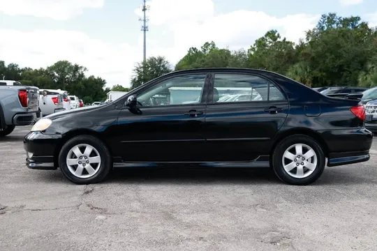 2005 Toyota Corolla 9th Gen - Image 2 of 6