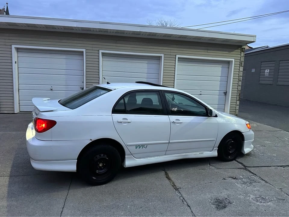 2005 Toyota Corolla 9th Gen - Image 2 of 9