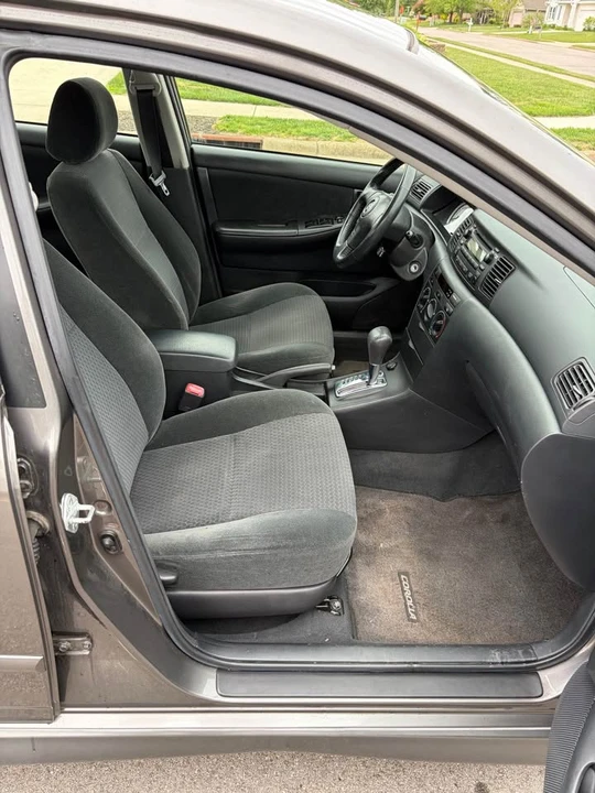2005 Toyota Corolla 9th Gen - Image 8 of 18