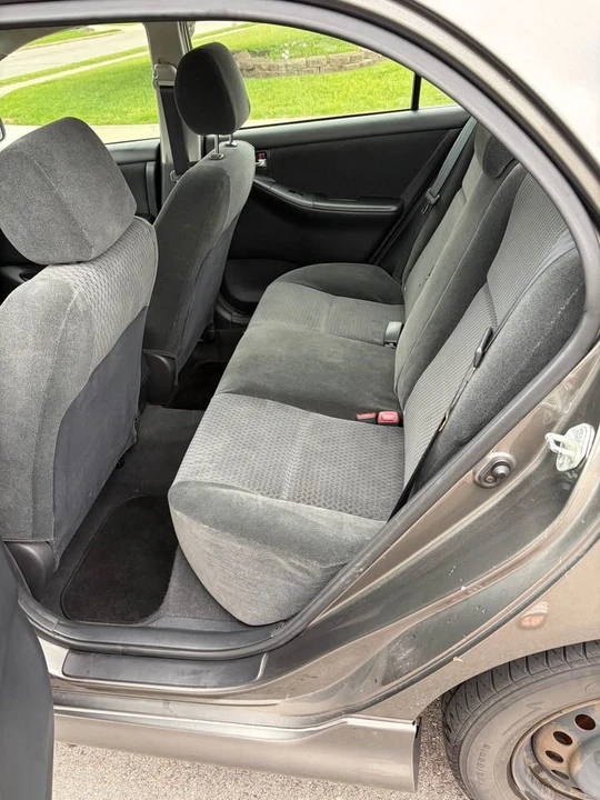 2005 Toyota Corolla 9th Gen - Image 13 of 18