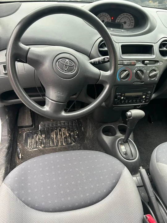 2005 Toyota Echo - Image 11 of 16