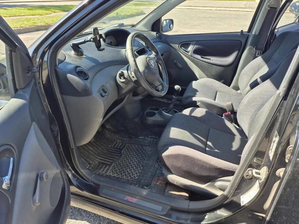 2005 Toyota Echo - Image 10 of 11