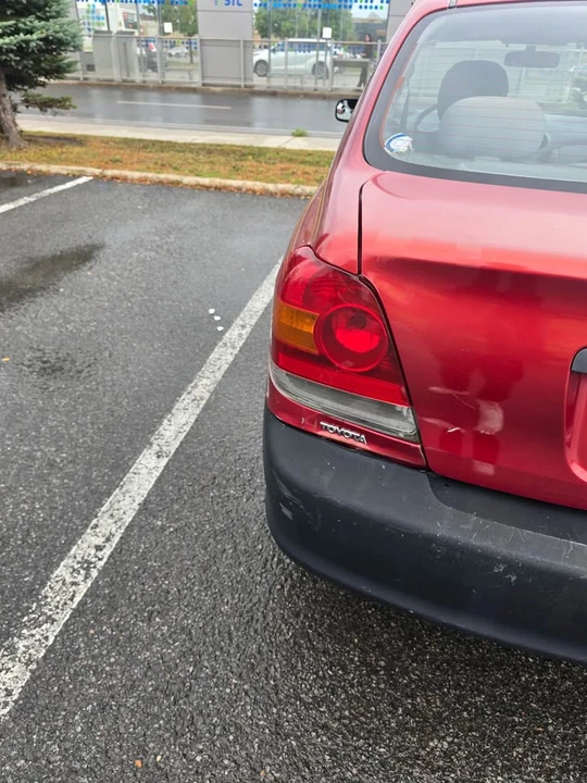 2005 Toyota Echo - Image 9 of 9