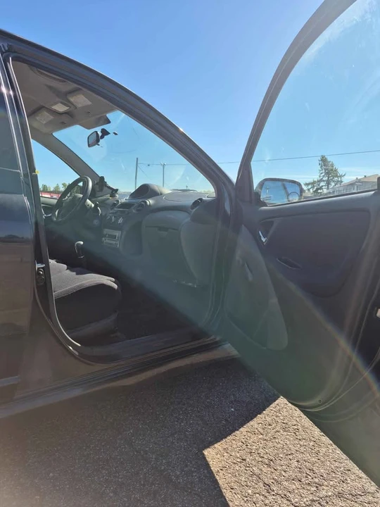 2005 Toyota Echo - Image 5 of 11