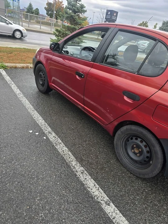 2005 Toyota Echo - Image 2 of 7