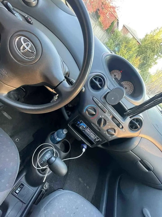 2005 Toyota Echo - Image 7 of 12