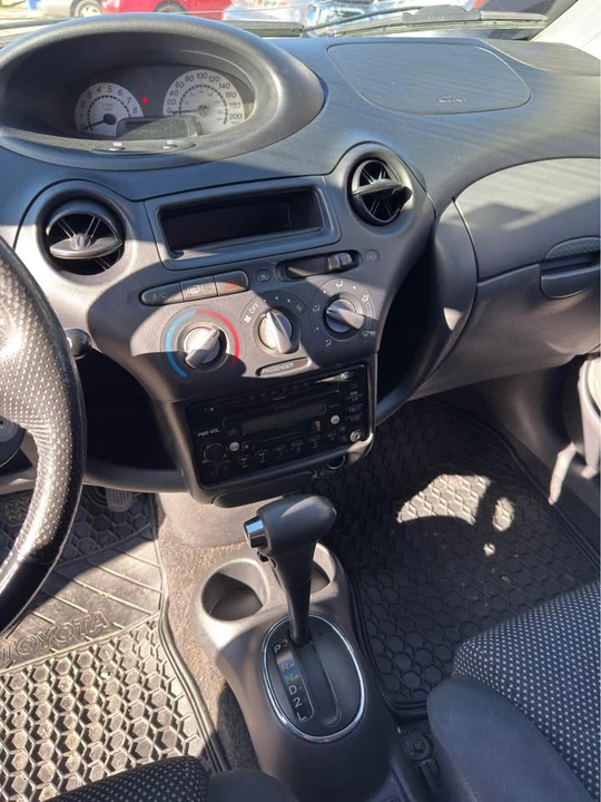 2005 Toyota Echo - Image 9 of 12