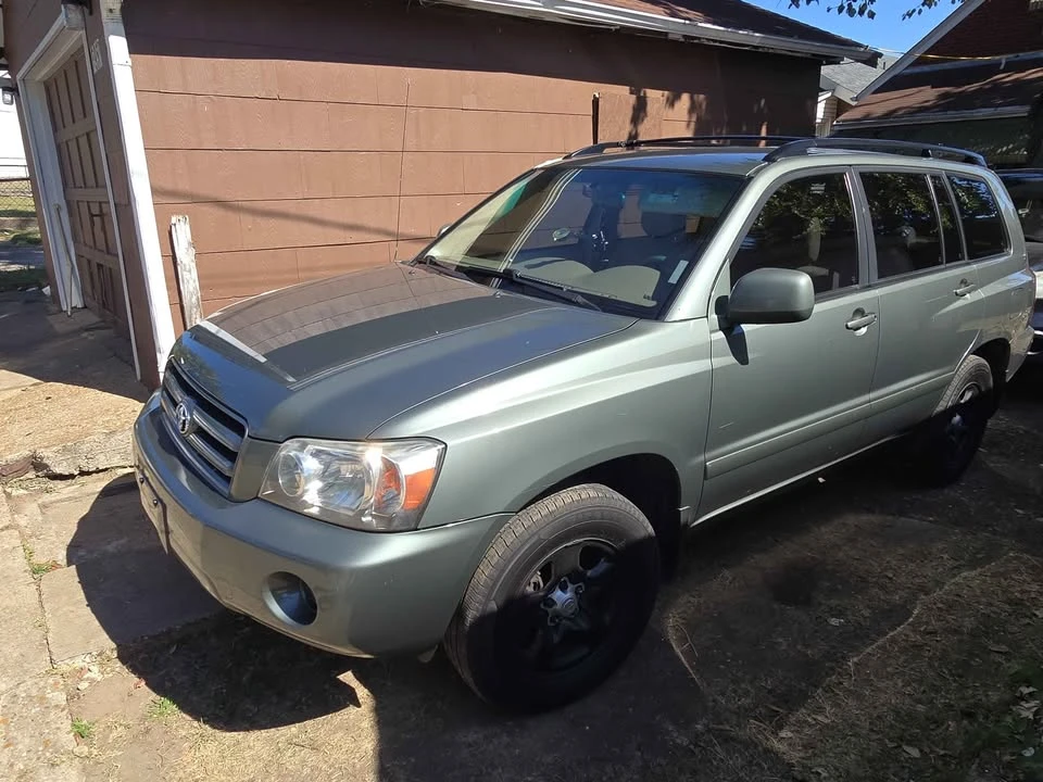 2005 Toyota Highlander - Image 2 of 6