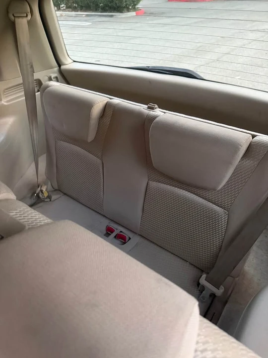 2005 Toyota Highlander - Image 8 of 10