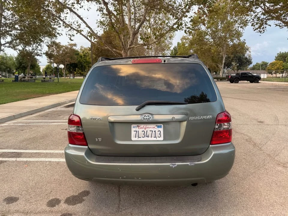 2005 Toyota Highlander - Image 10 of 10