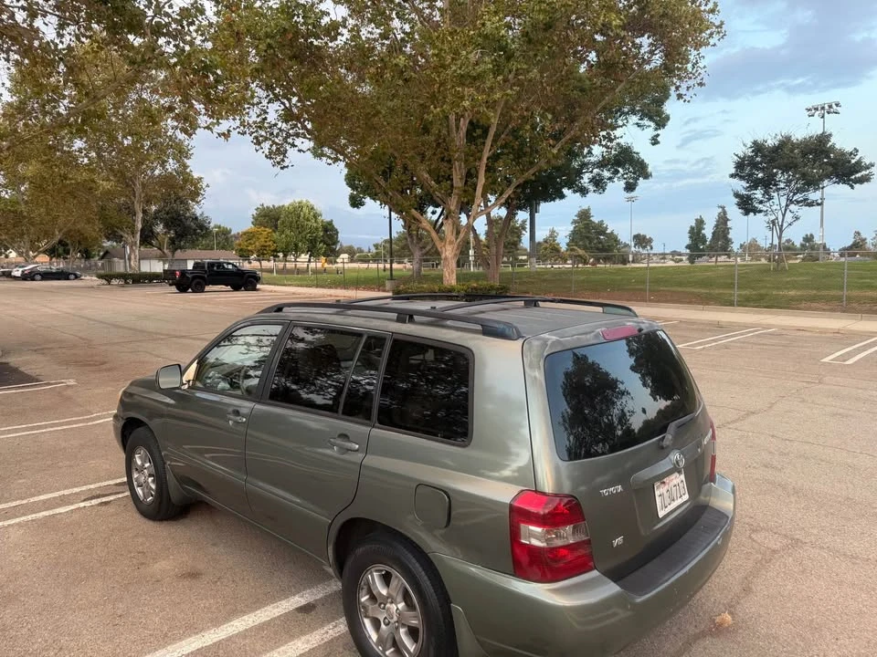 2005 Toyota Highlander - Image 9 of 10