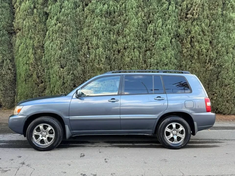 2005 Toyota Highlander - Image 3 of 11
