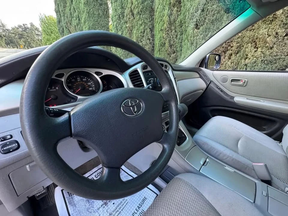 2005 Toyota Highlander - Image 7 of 11