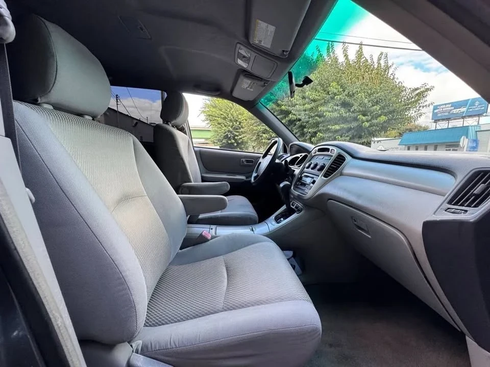 2005 Toyota Highlander - Image 9 of 11