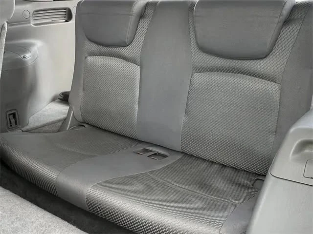 2005 Toyota Highlander - Image 14 of 20