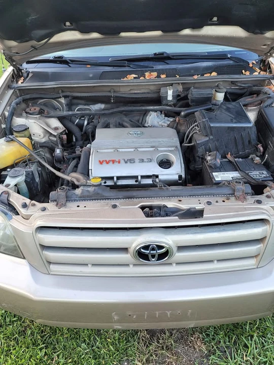 2005 Toyota Highlander - Image 9 of 16