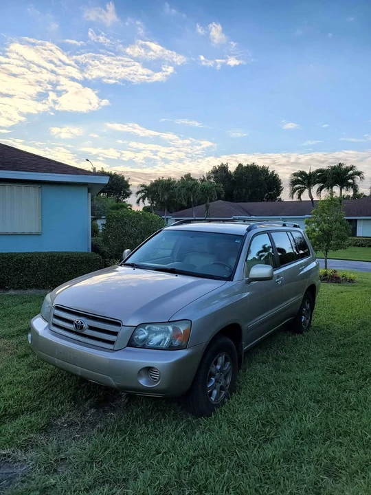 2005 Toyota Highlander - Image 4 of 16