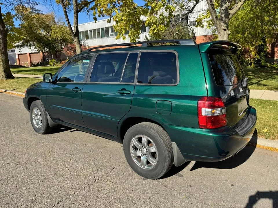 2005 Toyota Highlander - Image 8 of 20