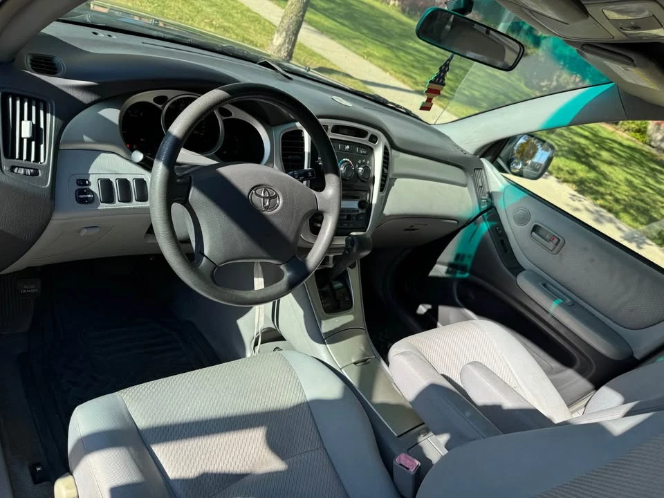 2005 Toyota Highlander - Image 11 of 20
