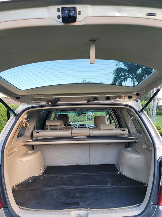 2005 Toyota Highlander - Image 7 of 16