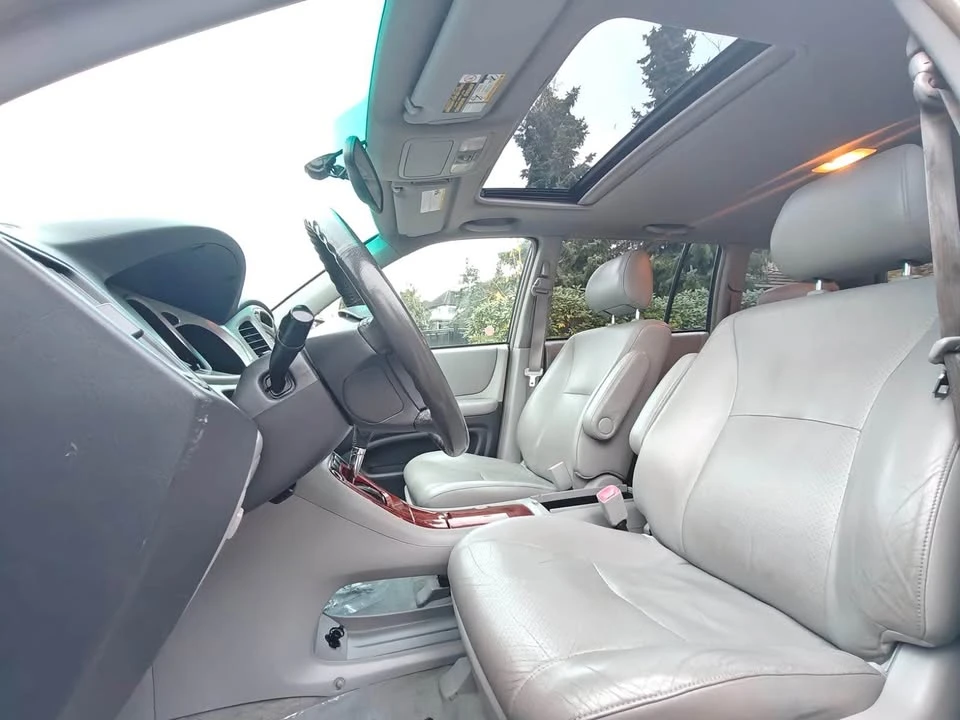 2005 Toyota Highlander - Image 16 of 19