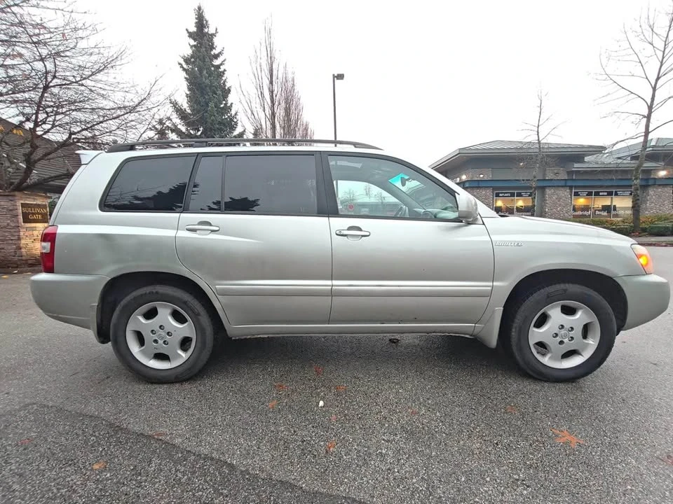 2005 Toyota Highlander - Image 8 of 19