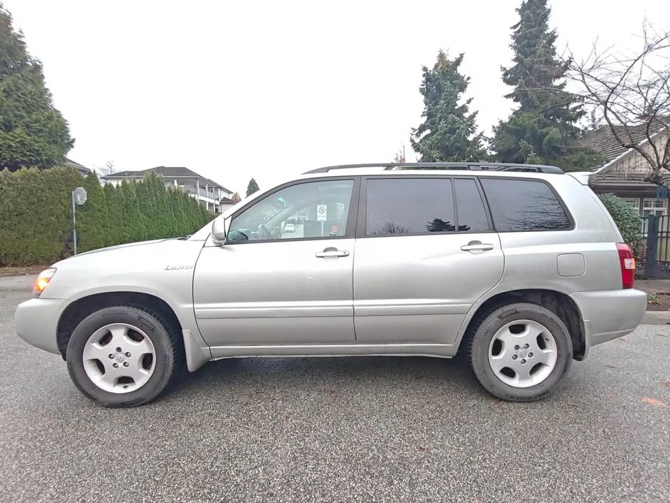 2005 Toyota Highlander - Image 9 of 19