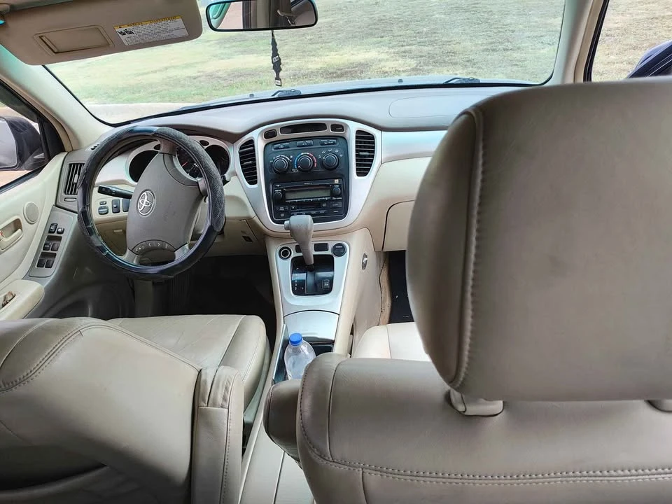 2005 Toyota Highlander - Image 6 of 12