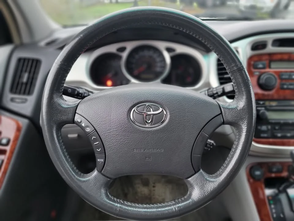 2005 Toyota Highlander - Image 10 of 19