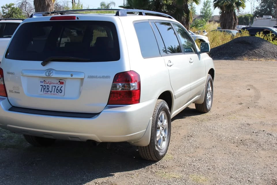 2005 Toyota Highlander - Image 6 of 16