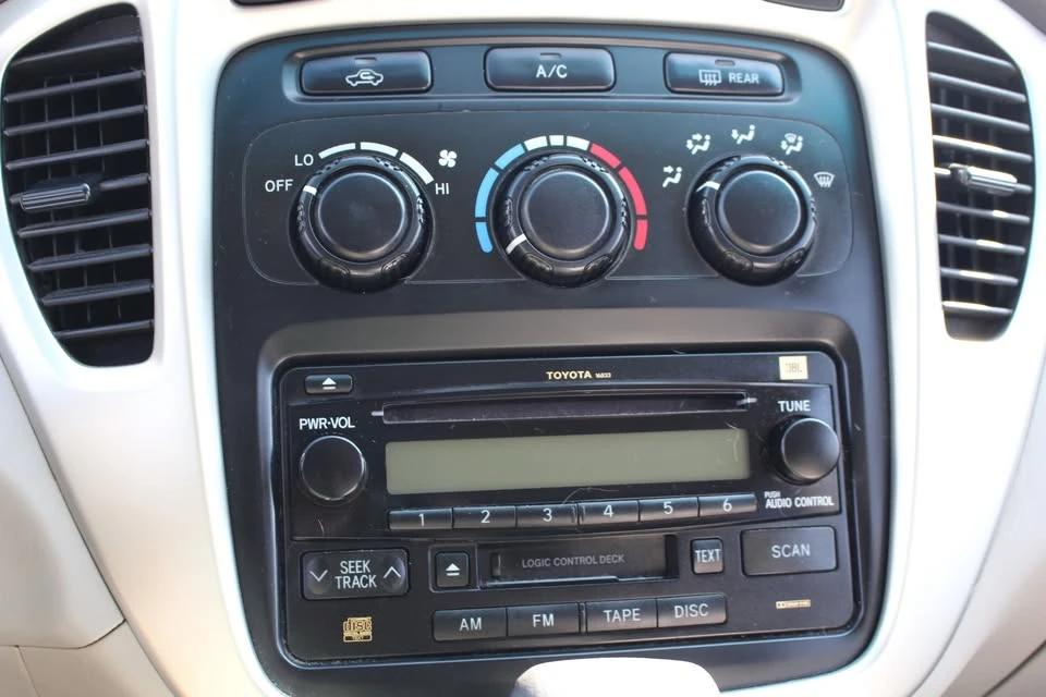 2005 Toyota Highlander - Image 15 of 16