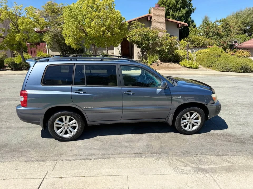 2005 Toyota Highlander - Image 4 of 12
