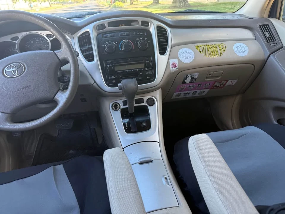 2005 Toyota Highlander - Image 11 of 12