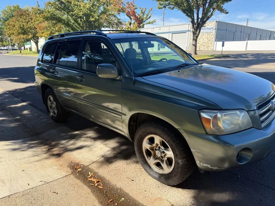 2005 Toyota Highlander - Image 4 of 12