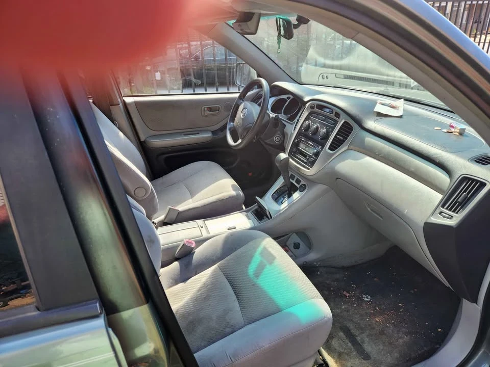 2005 Toyota Highlander - Image 3 of 5