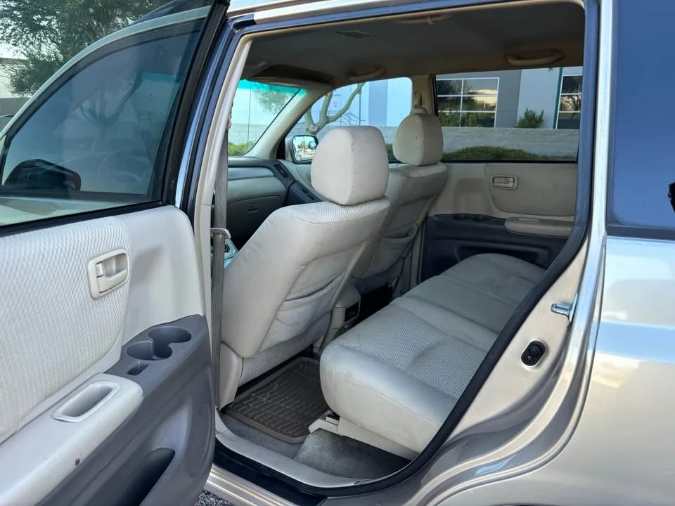 2005 Toyota Highlander - Image 7 of 10