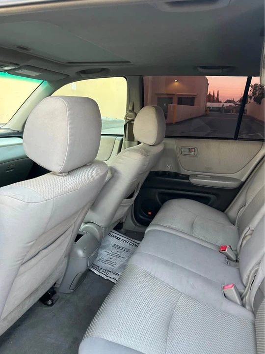 2005 Toyota Highlander - Image 13 of 17